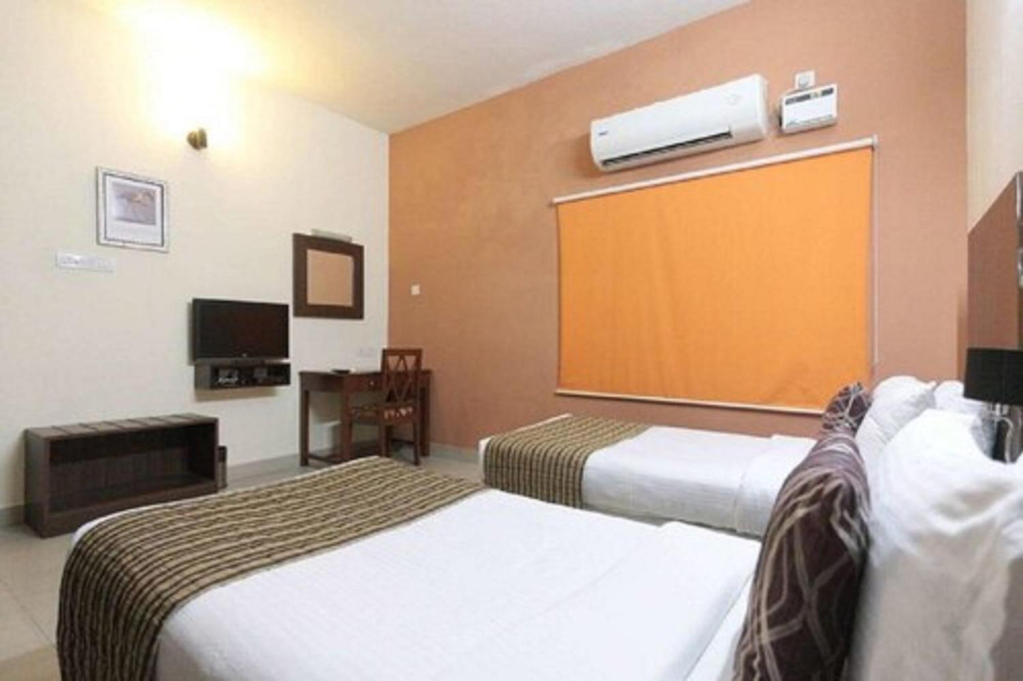 Hotel Shanti House New Delhi Karnail Singh Stadium Gate No 1 외부 사진