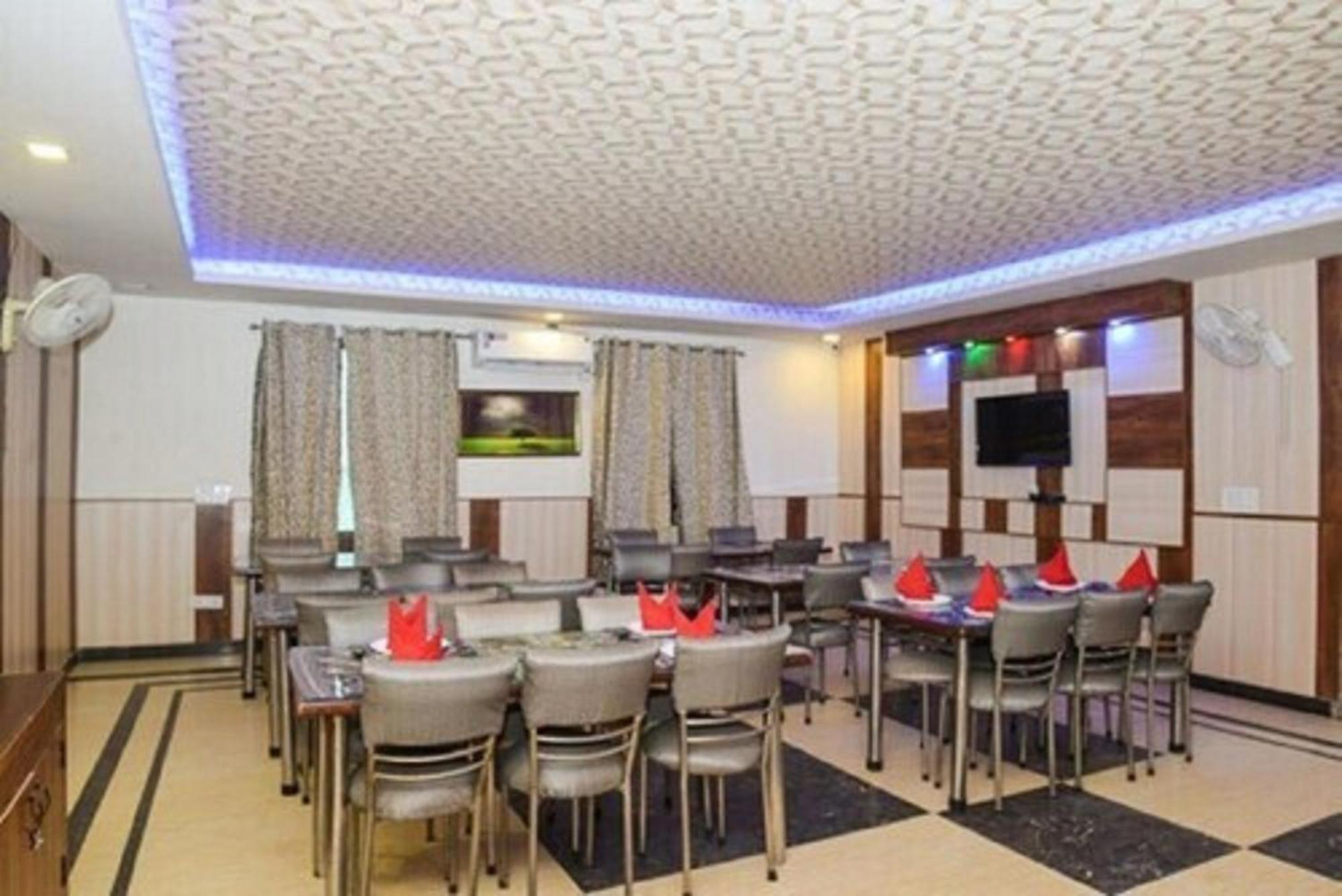 Hotel Shanti House New Delhi Karnail Singh Stadium Gate No 1 외부 사진